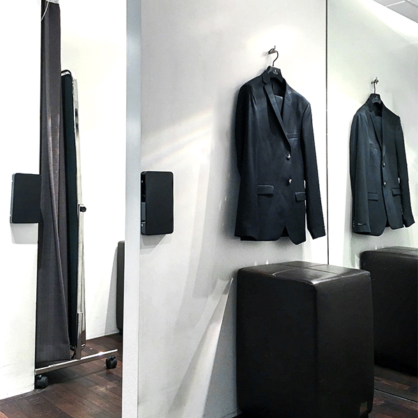 Fitting room risk solution